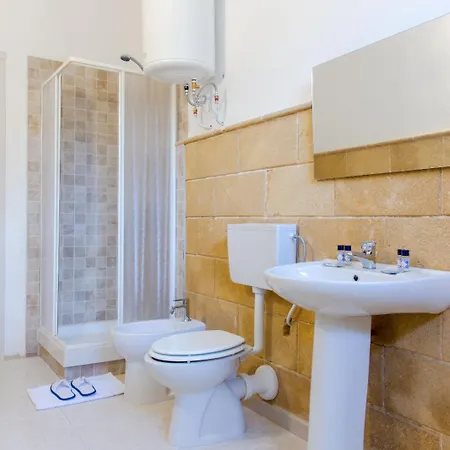 Pensión Only Teens - Baia