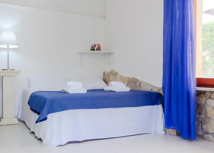 Pensión Only Teens - Baia 3*